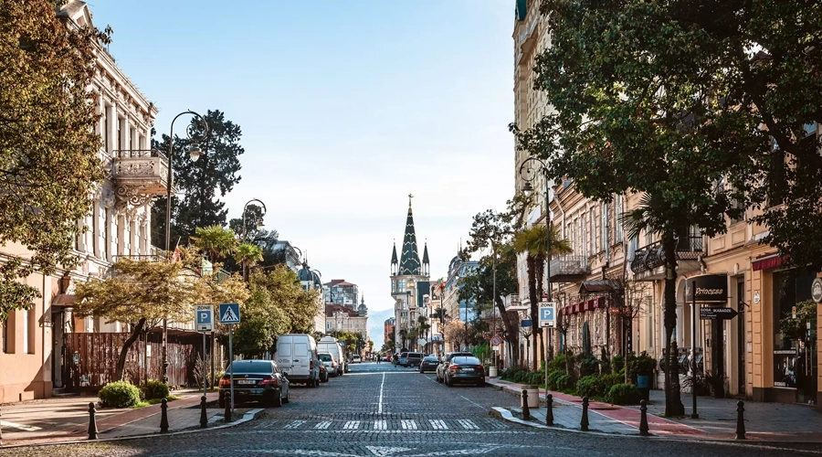 تفریحات ساحلی باتومی برای بازدیدکنندگان اصفهانی