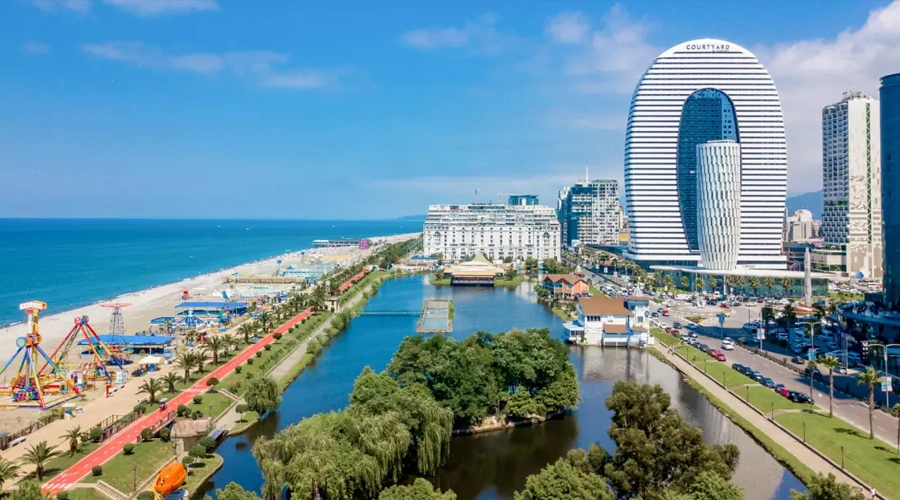 تصویر مناظر طبیعی دریا در تور باتومی از اصفهان