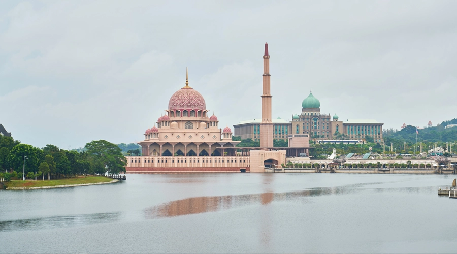 تجربه فستیوال‌های محلی در کوالالامپور در سفر از اصفهان