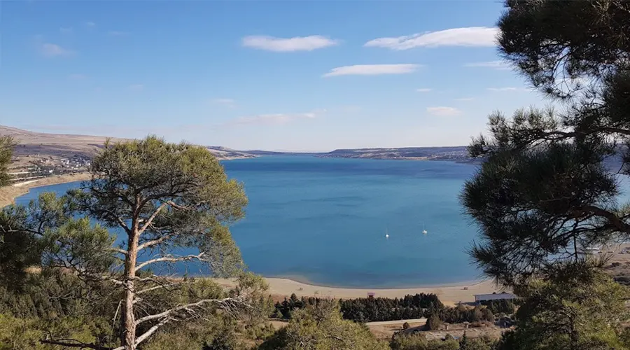 تصمیم نهایی برای انتخاب بین ایروان یا تفلیس