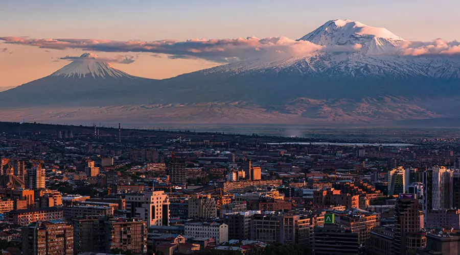 مقایسه هزینه سفر به ایروان و تفلیس