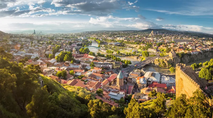 ایروان یا تفلیس، انتخاب بهتر برای سفر از ایران