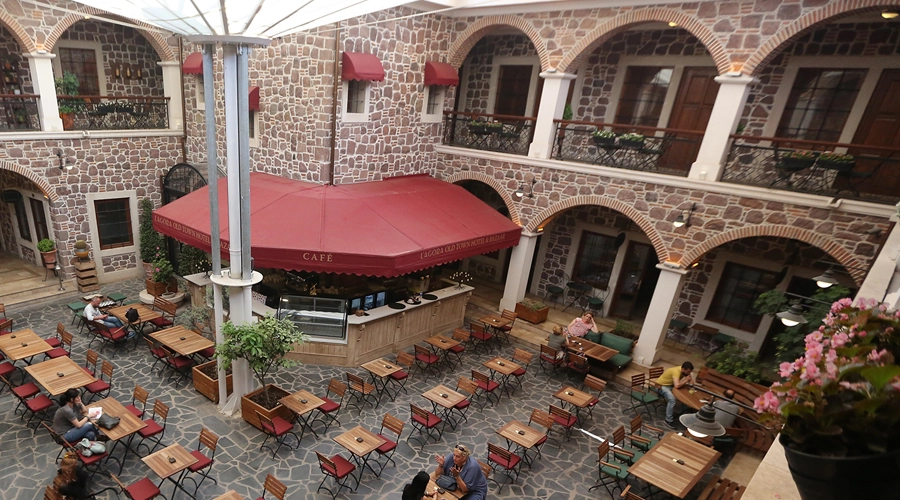 تفاوت تجربه سفر خانوادگی در استانبول و ازمیر