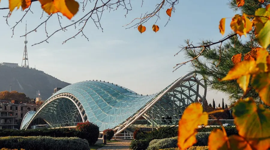 حال‌وهوای سفر به تفلیس در پاییز