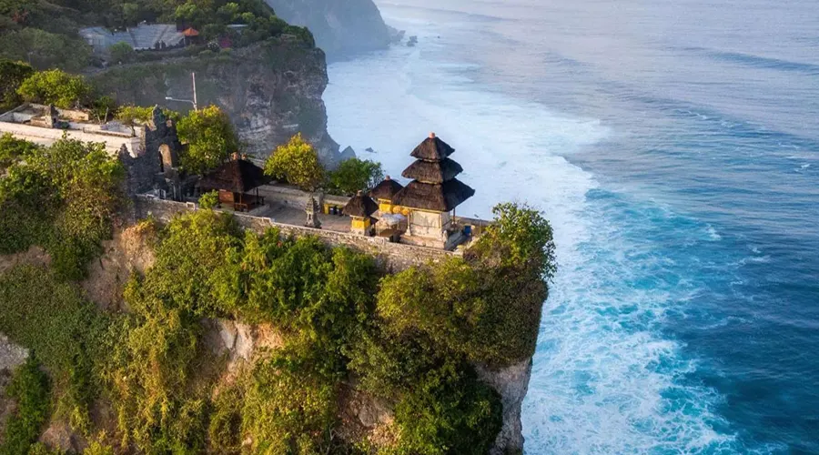 جنگلهای سرسبز جزایر اندونزی