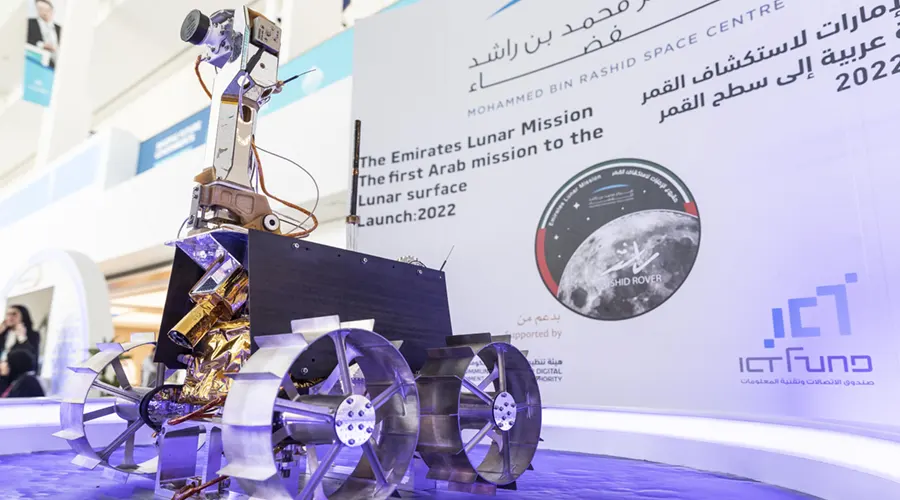 عکس مربوط به کنفرانس و همکاری‌های فضایی