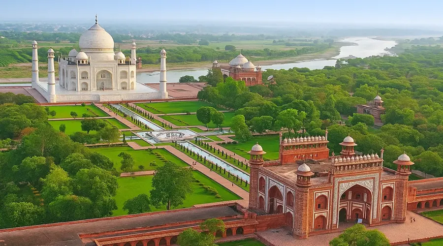 تاج محل؛ افسانهای سفید در قلب آگرا