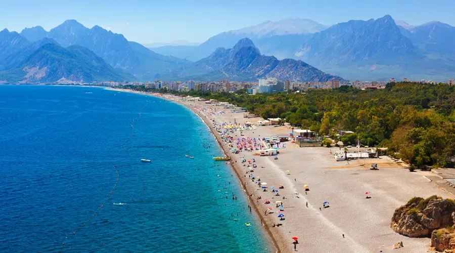 هتل‌ها و اقامتگاه‌های آنتالیا که در سفر از اصفهان انتخابی مناسب برای اقامت راحت هستند