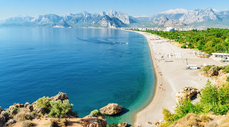 تفریحات ساحلی آنتالیا برای گردشگران اصفهان