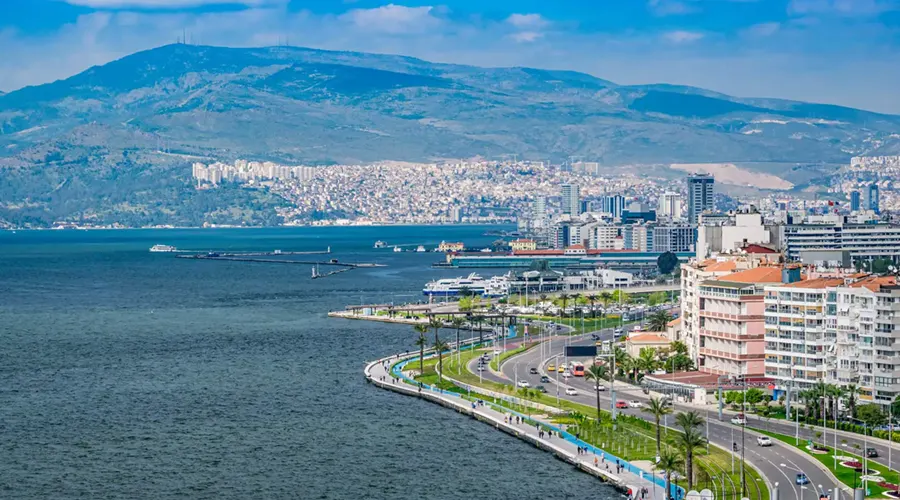 سفر هوایی اصفهان به ازمیر