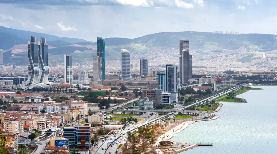 سفر تابستانی از اصفهان به ازمیر