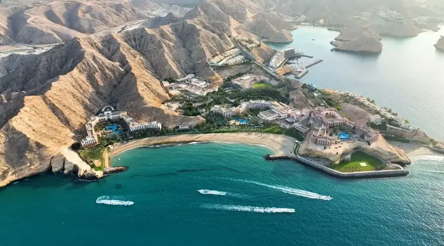 مناظر طبیعی و چشم‌اندازهای کوهستانی مسقط