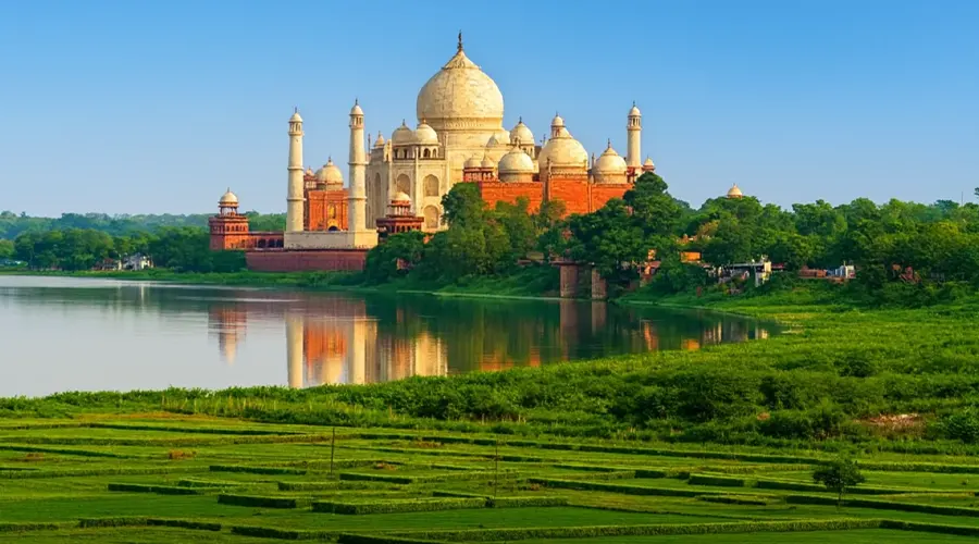 تور آگرا از اصفهان